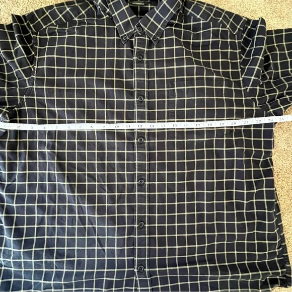 Eddie Bauer Button-Down - Picture 7 of 9